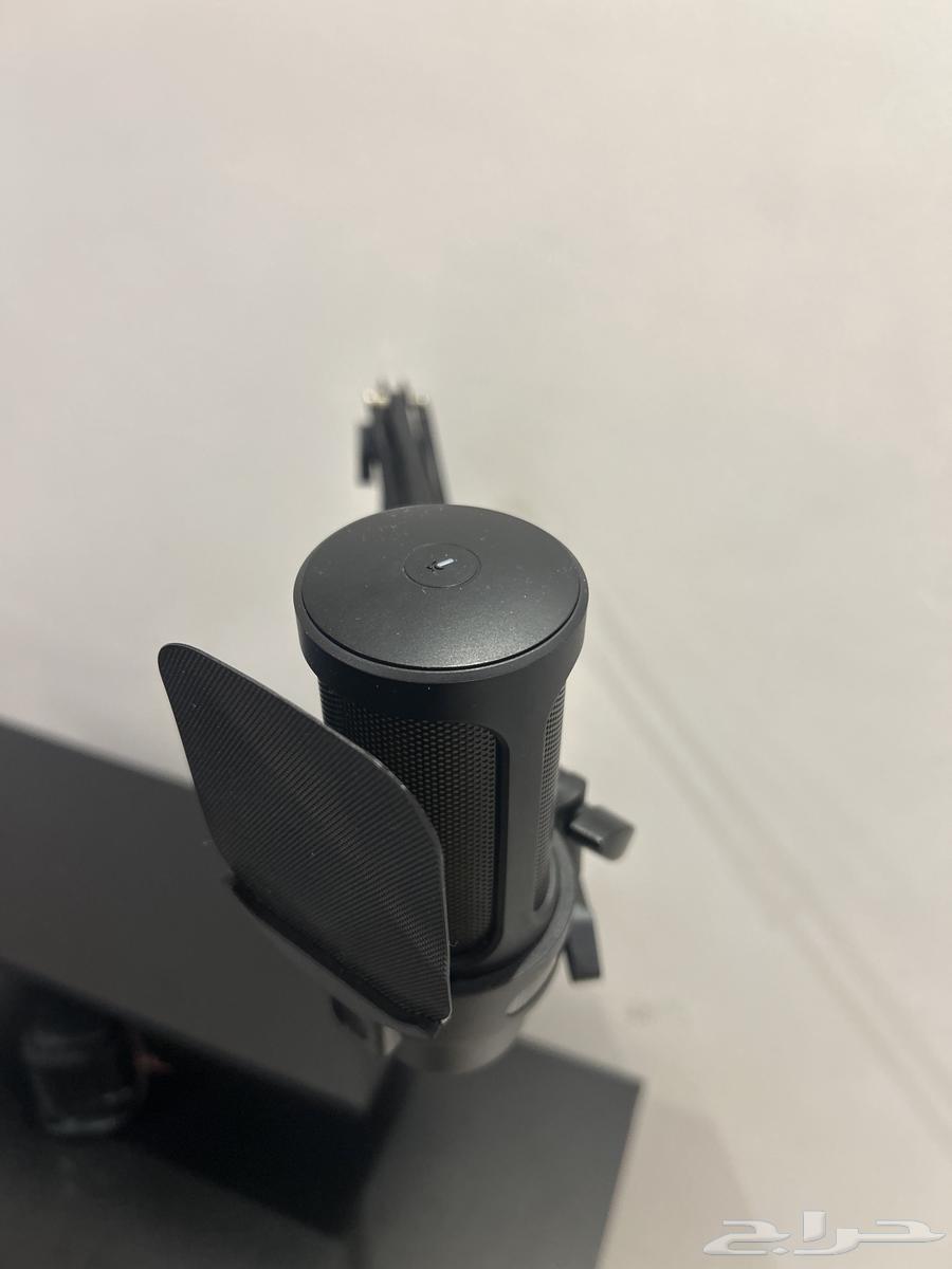 مايك نظيف مستعمل للبيع64476322849794111