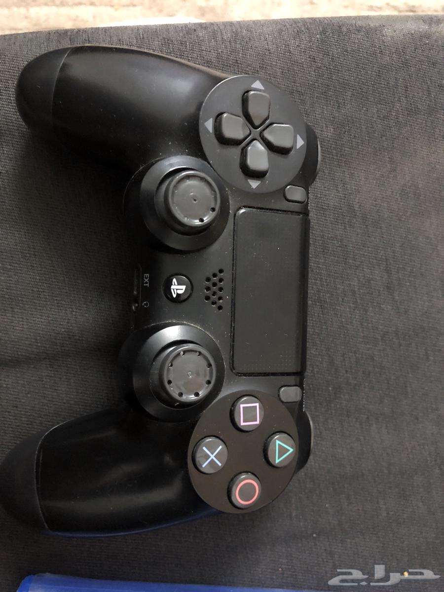 يدين وشريط فيفا 2464475308174979110