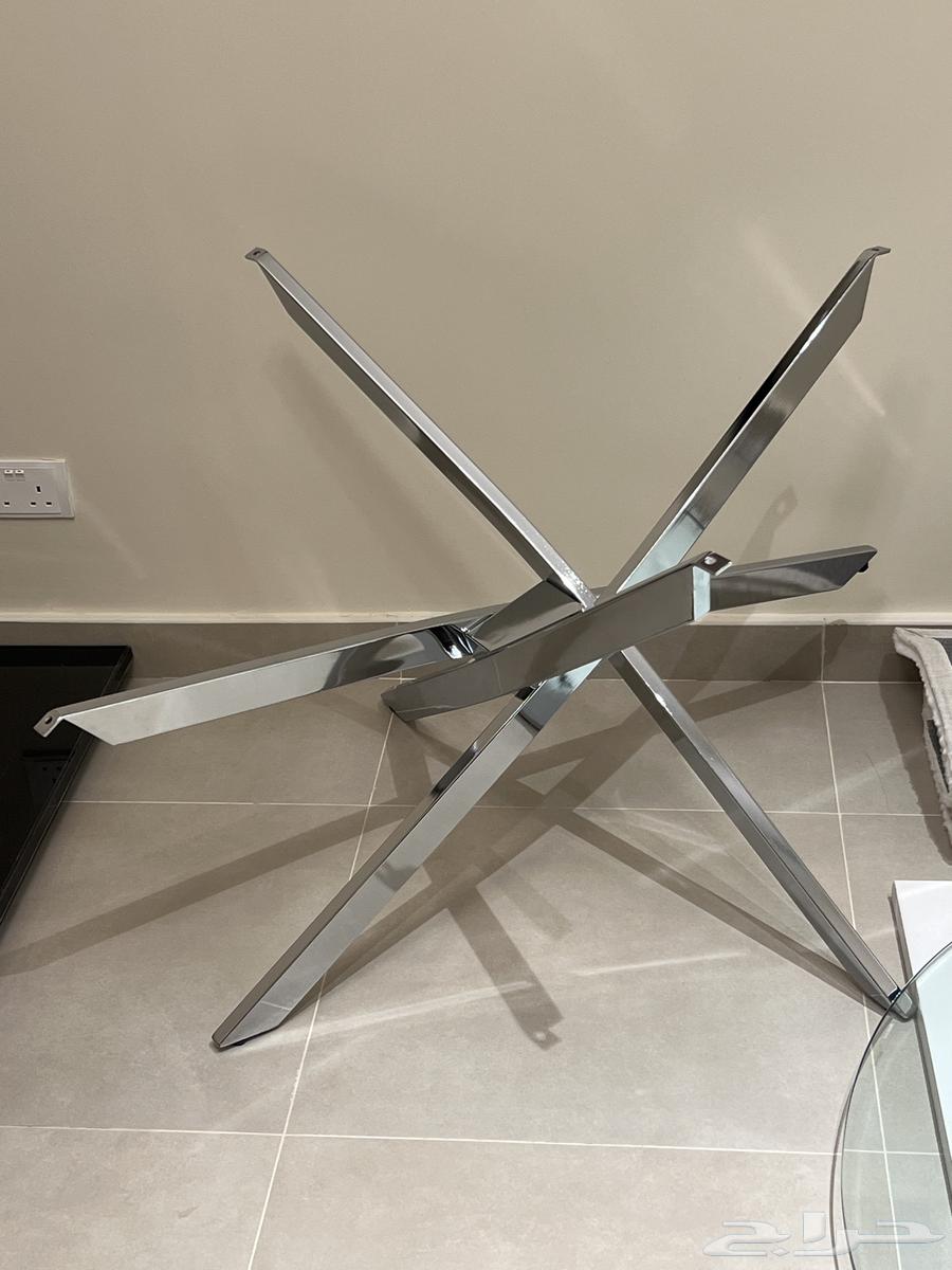 طاولة طعام للبيع64472443621377111