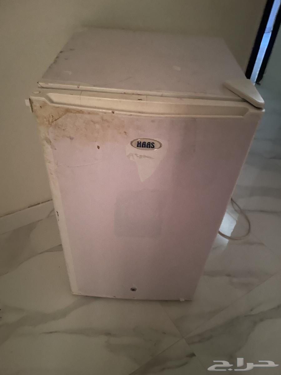 ثلاجه صغيره مستخدمه 13 سنه ممتازه64476963074946110