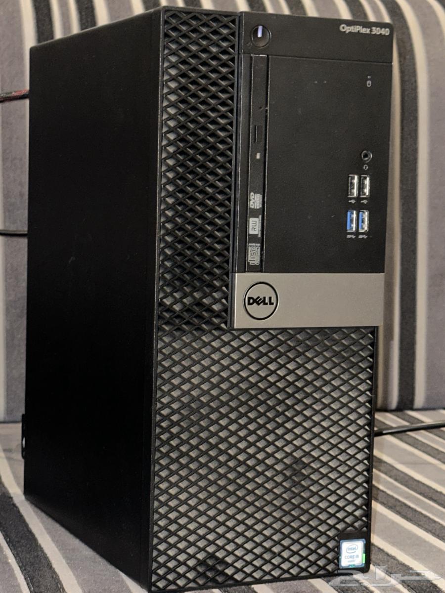 Desktop PC, Monitor, and Keyboard64478402630403110