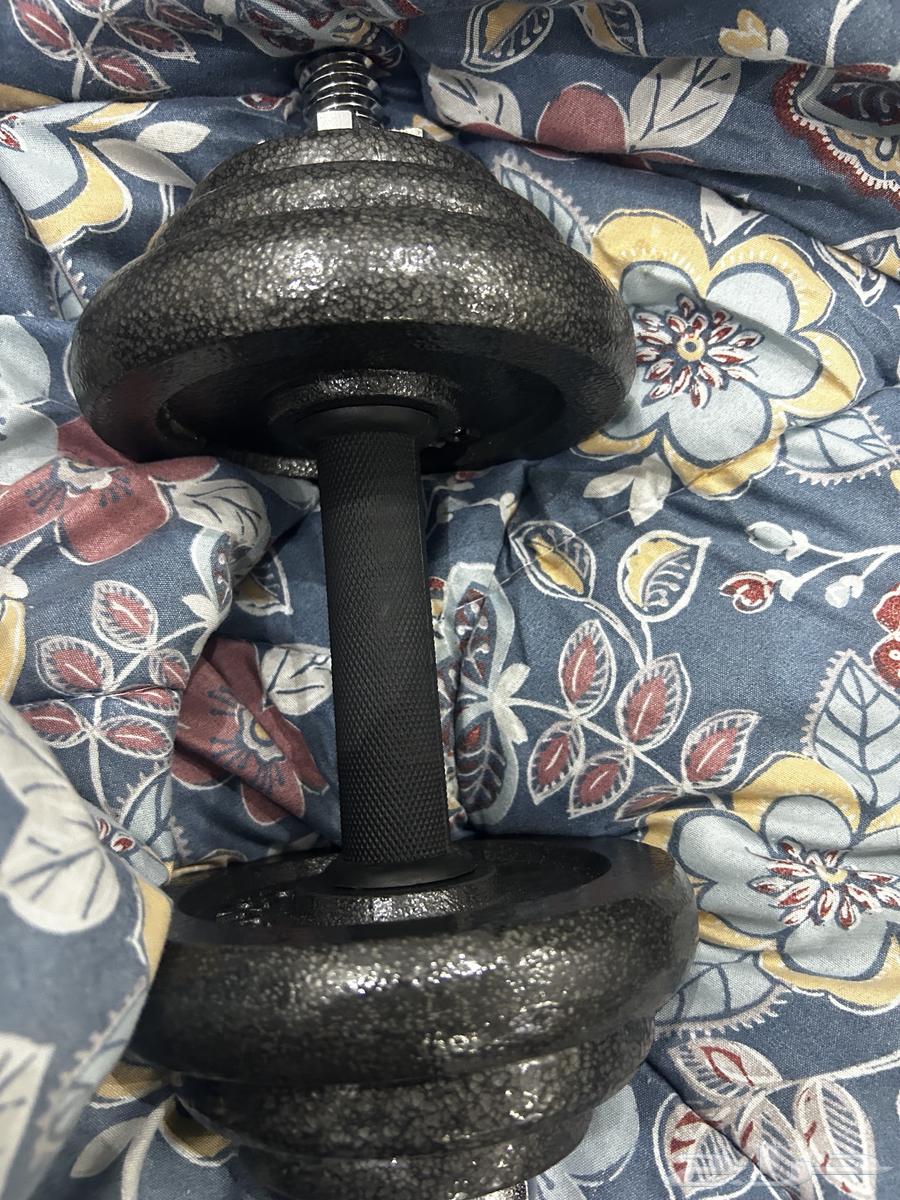 اثقال حديد وزن 20k الحاله شبه جديده بيع مستعجل64477921875970112