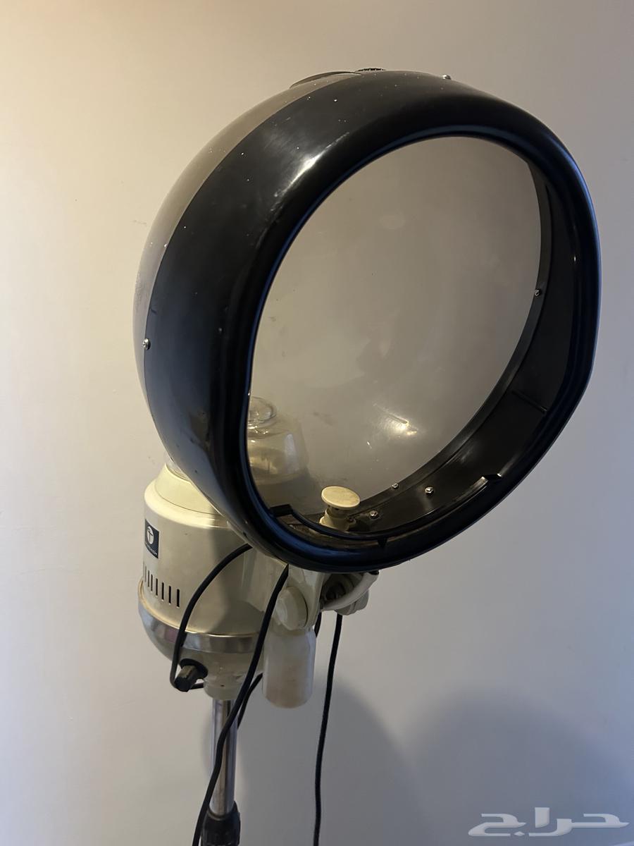 Working barber steam machine. 350 SAR64475002053122112