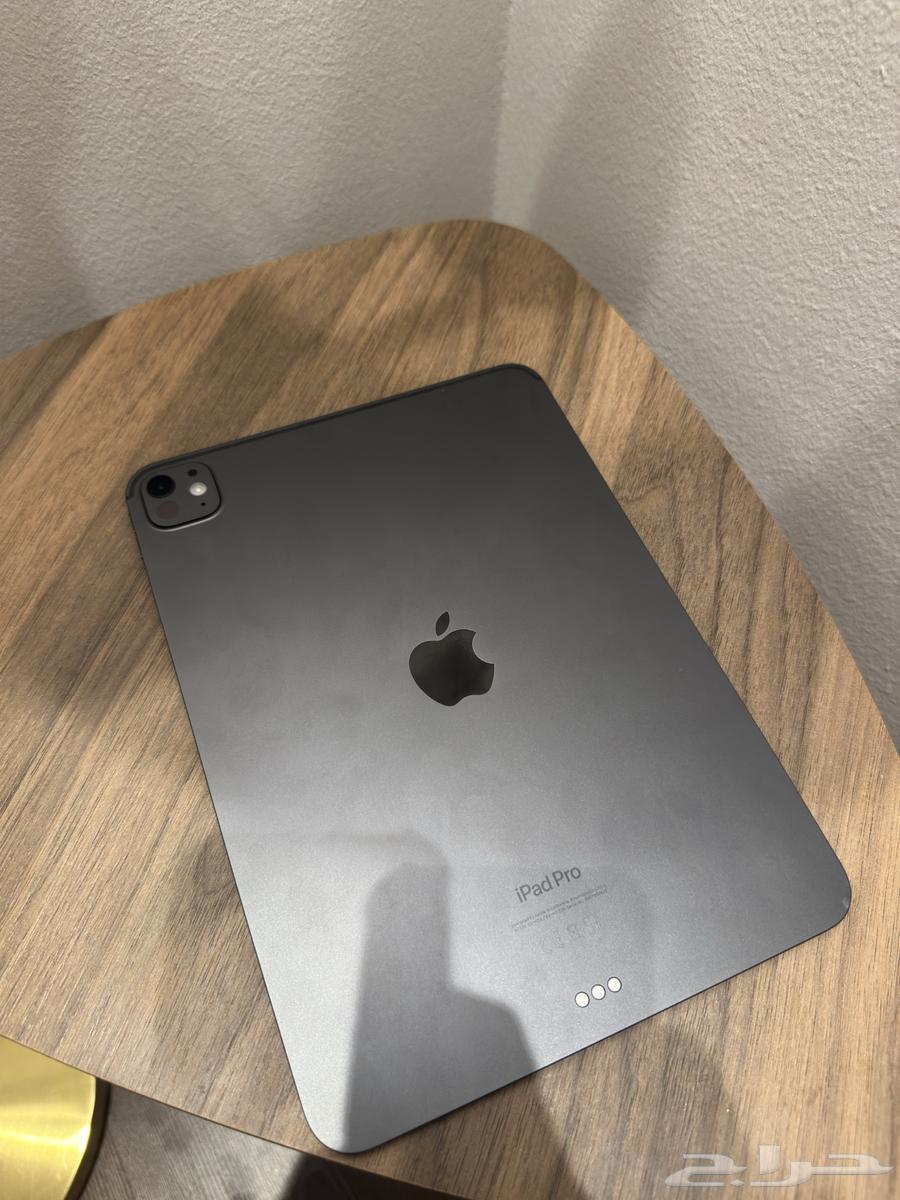 iPad Pro M4 with Apple Keyboard from Jarir with Accidental Damage Warranty64475904212227113