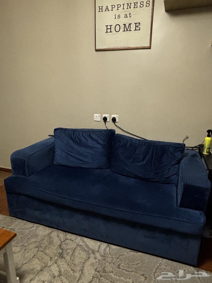 Sofa64472380490242112