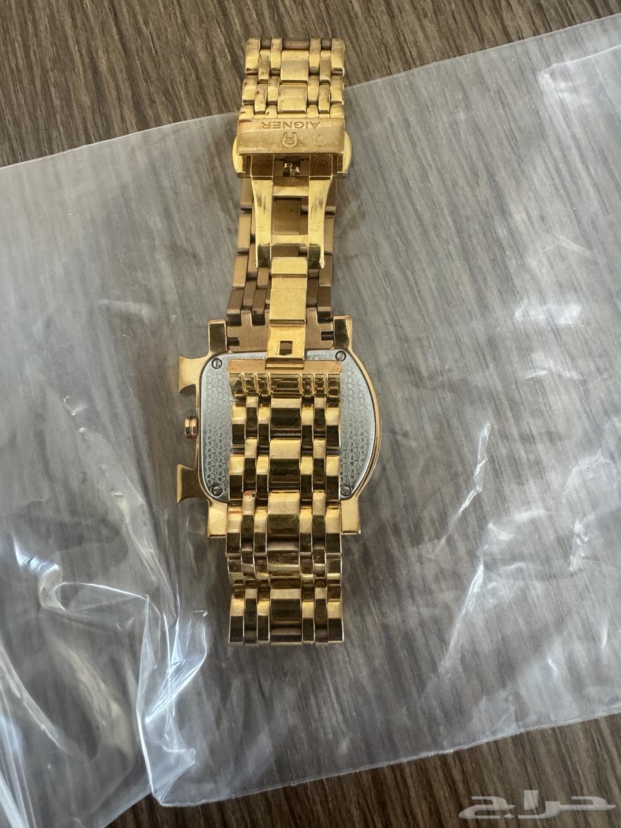 اقنر ساعه نسائيه الاصليه شرط64474123390081112