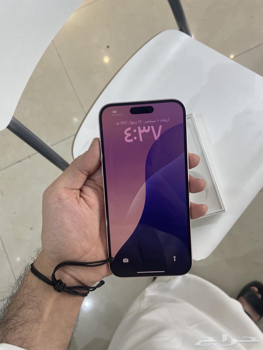 ايفون 15 بلص وردي لللبيع64476280548355113