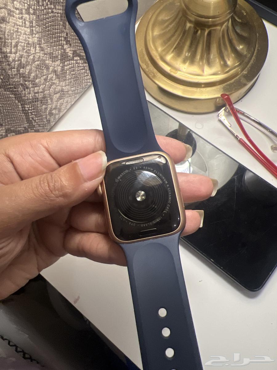 Apple Watch SE 2nd generation with SIM card64426281640321113