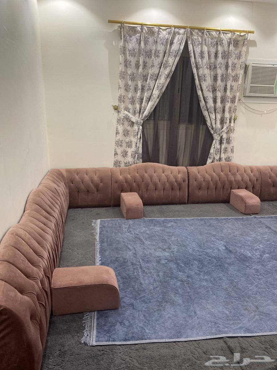 2 single sofas, one double sofa, and a 3-person sofa with a star-shaped floor seating64477171703297113