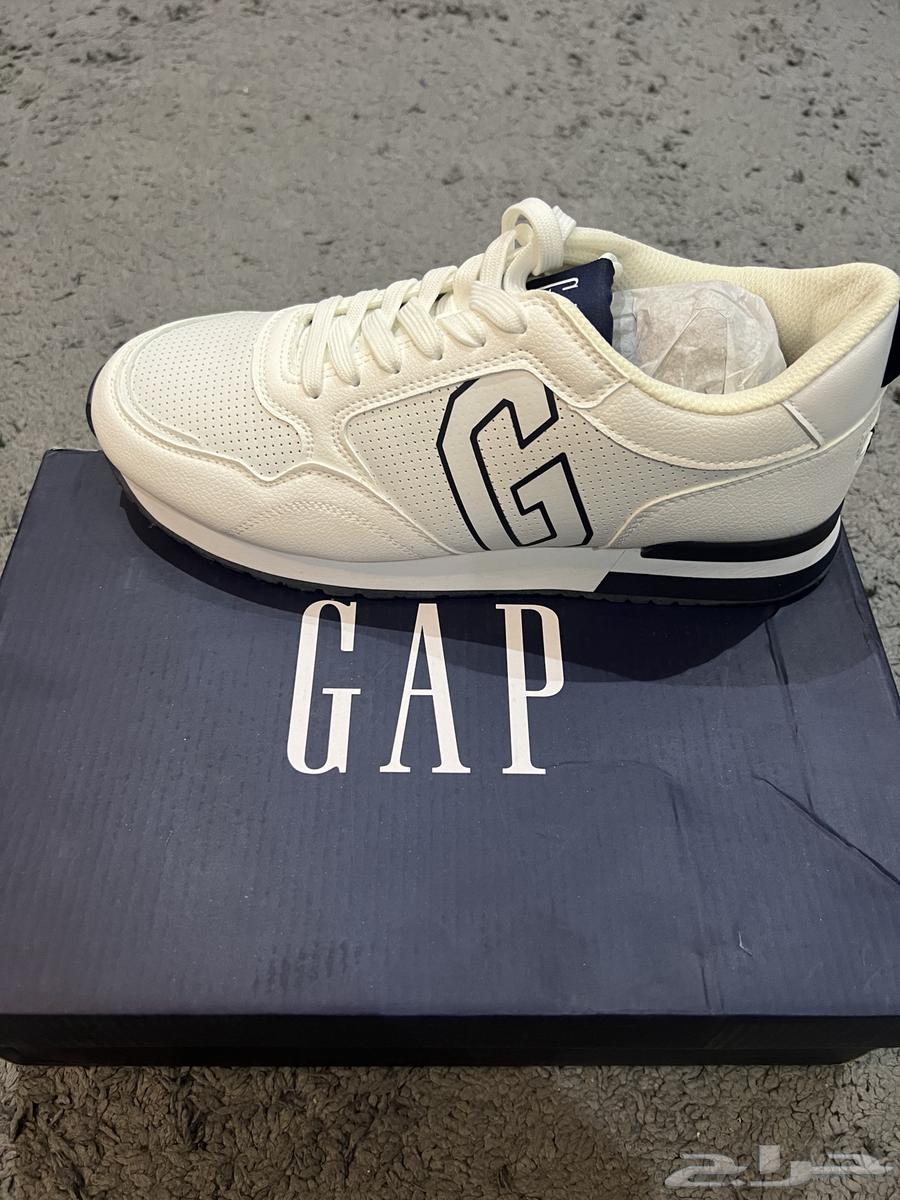 شوز GAP مقاس 43   DASH مقاس 42 جديدين64477060727427110