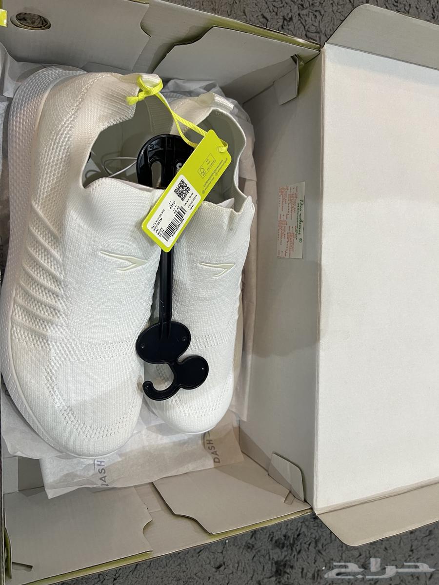 شوز GAP مقاس 43   DASH مقاس 42 جديدين64477060727427113