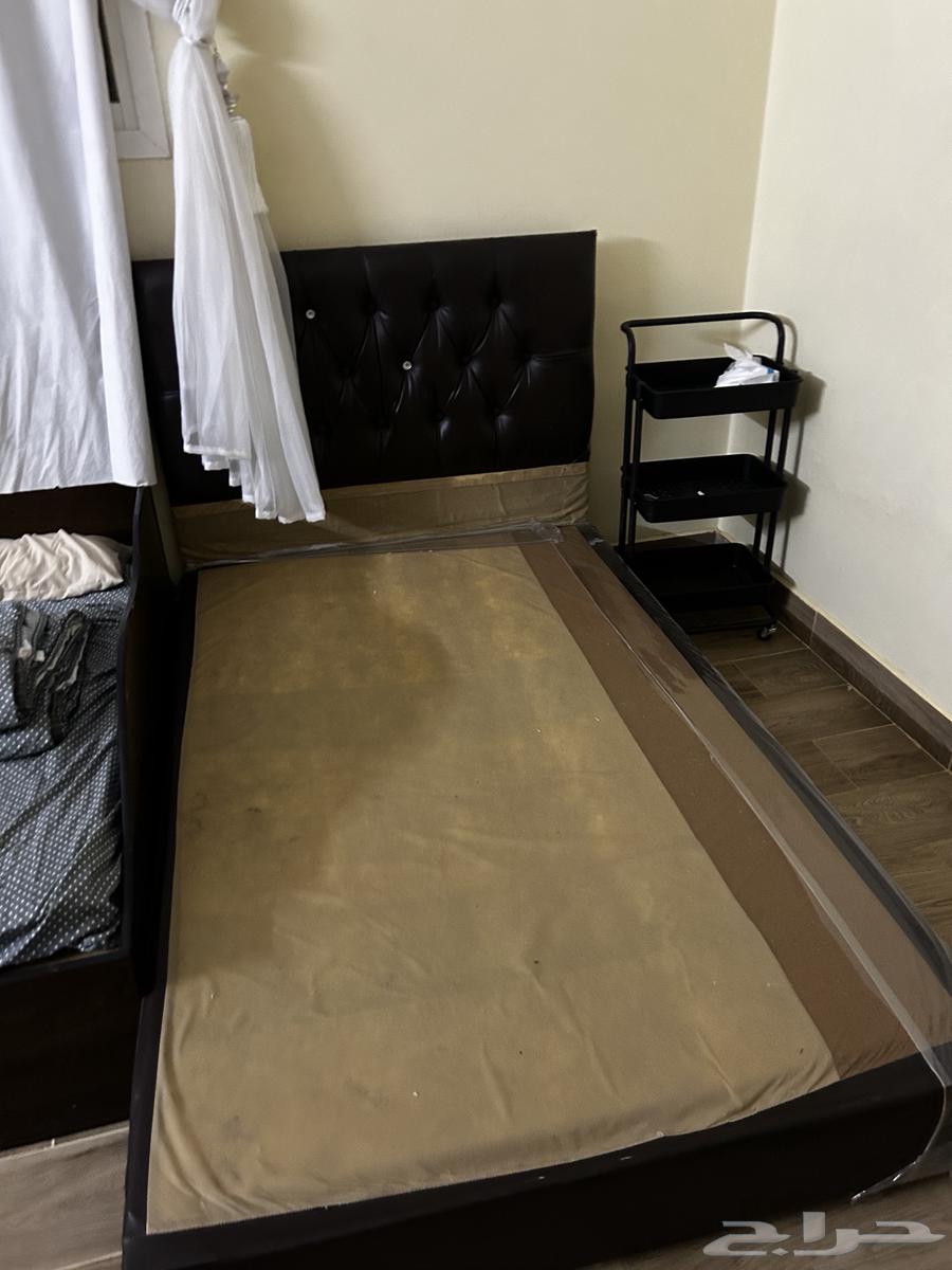 دولاب مع سرير للبيع مستخدم64478430191361110