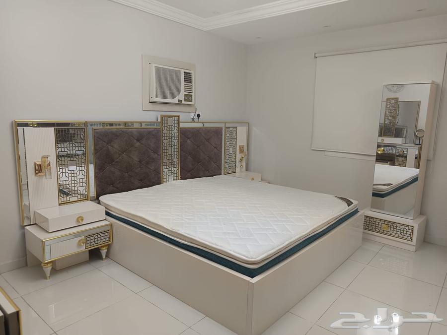 غرفة نوم للبيع64472768472450110