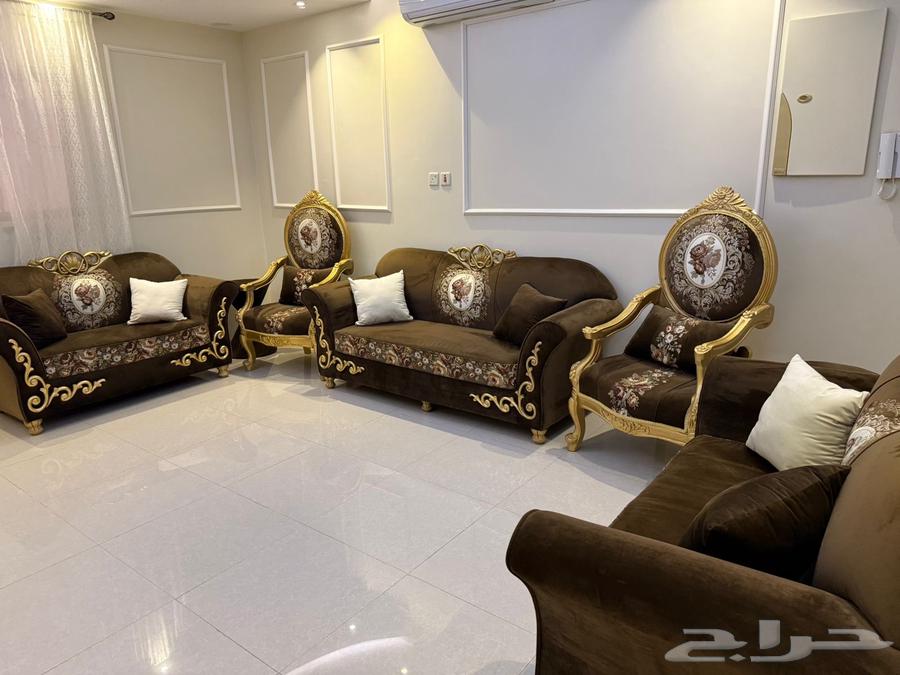 كنب نظيف للبيع بسعر مناسب64475002044546111