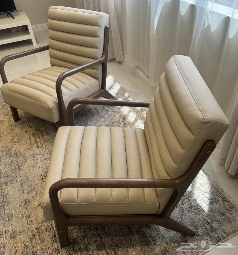 كرسيين جلد بمساند للذراعين   بحالة جديدة64466684176003112