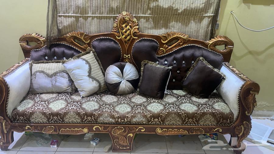 Sofa64476963162754112