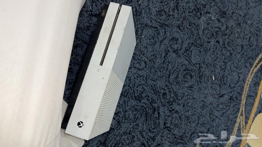 اكس بوكس إس ون بيدين باقي جديده و وحده احترافيه مالها شهرين64478594202499112