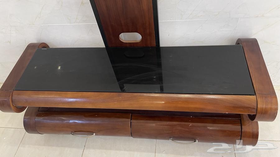 طاولة تلفزيون64476935146497112