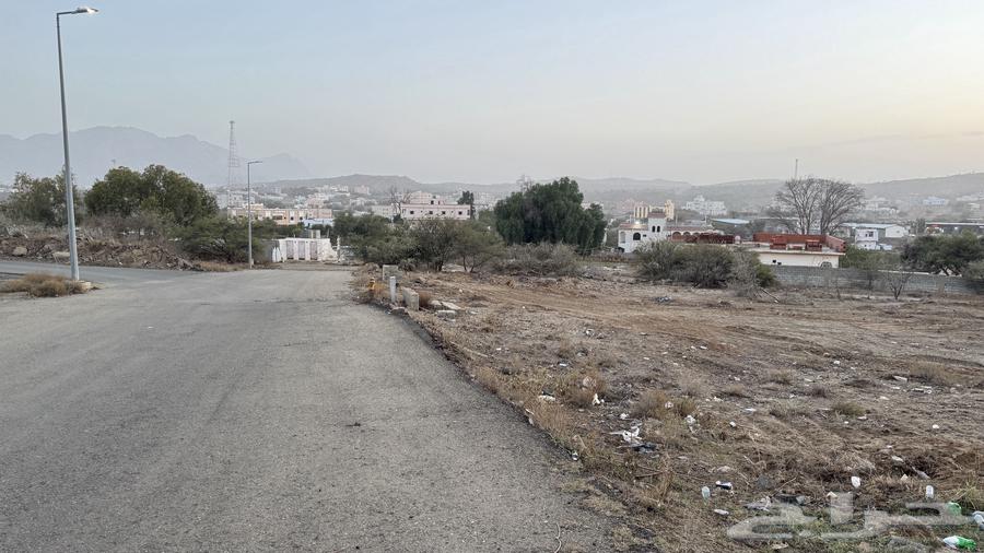 قطعة ارض في الباحة في حي مشوف مساحة 90064143177839745113