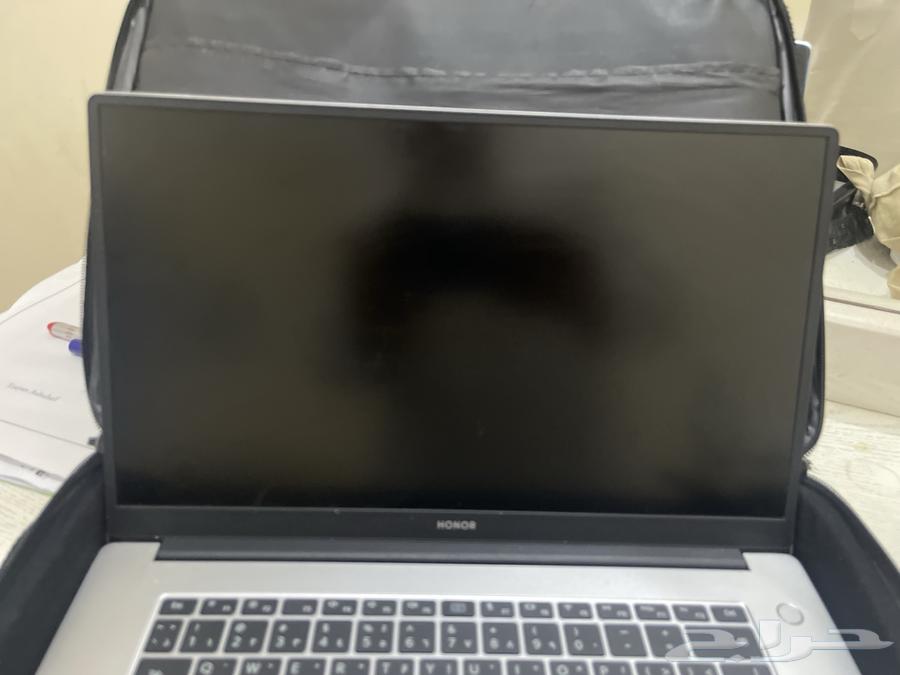 Honor laptop for sale, used with scratches, camera good, bought 200064477728058369113