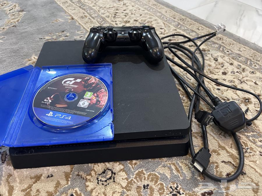 سوني بلاستيشن 4 سليم تضيف شغال علي الشرط مع الكرتون لم يدخل64474541648770110