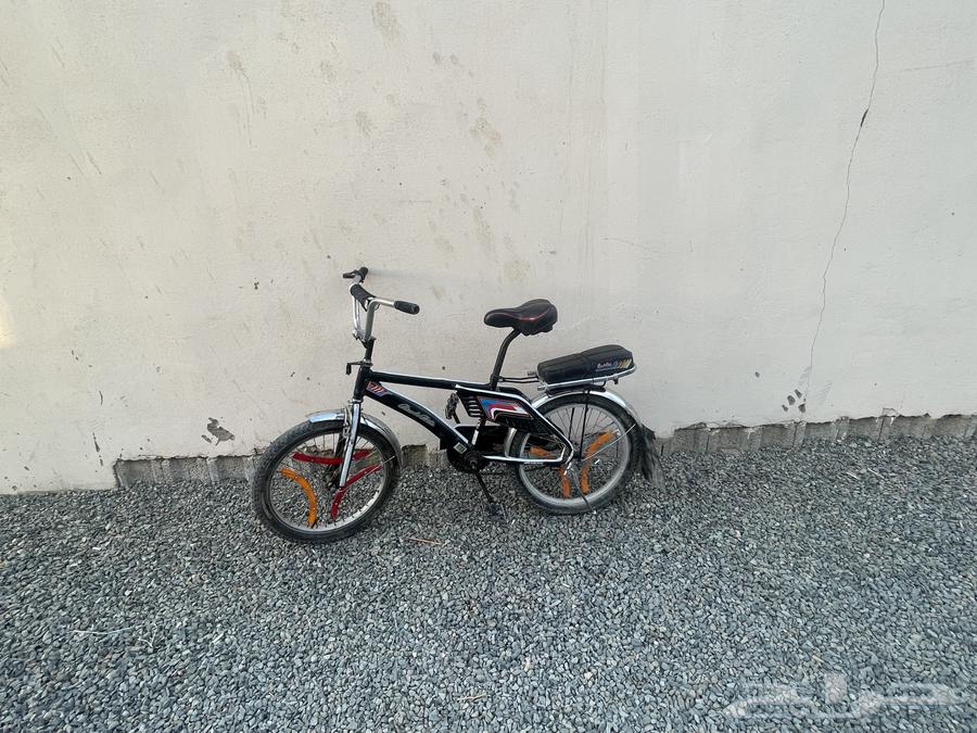 دراجه رامبو الكفر مقطوع والرفرف مكسور والدراجة على السوم64476545273859111