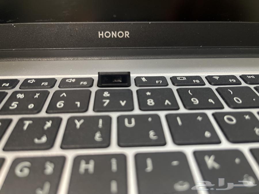 Honor laptop for sale, used with scratches, camera good, bought 200064477728058369114