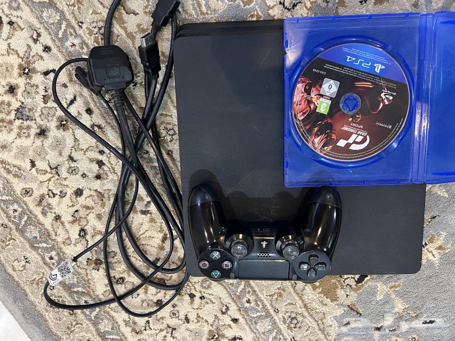 سوني بلاستيشن 4 سليم تضيف شغال علي الشرط مع الكرتون لم يدخل64474541648770112