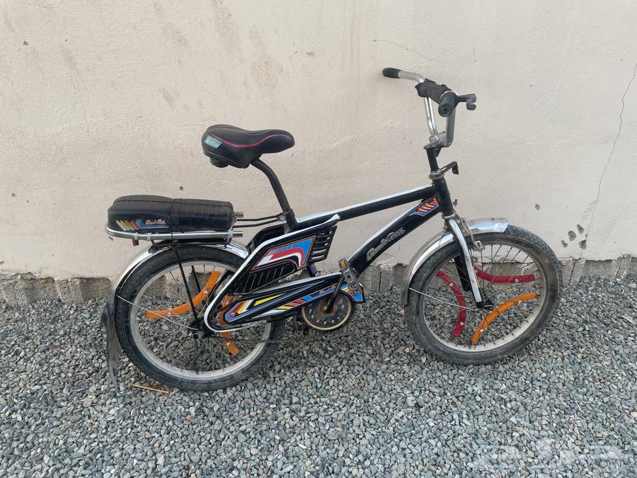 دراجه رامبو الكفر مقطوع والرفرف مكسور والدراجة على السوم64476545273859110