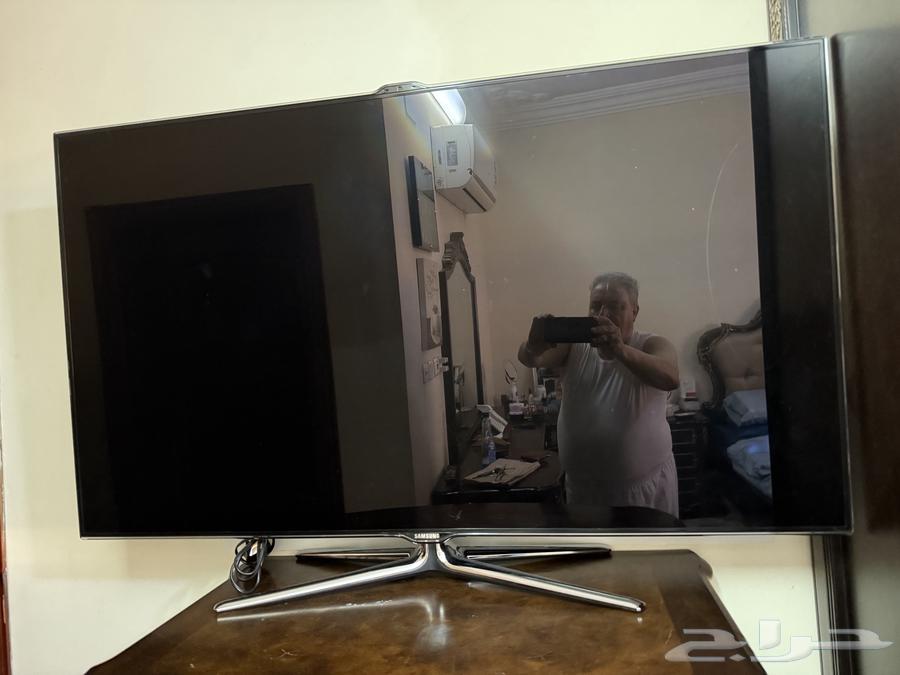 طاولة زجاج وشاشة سامسونج 46 بوصة64477074594817111