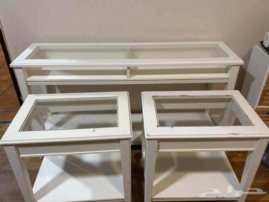 Tables64477033034882112