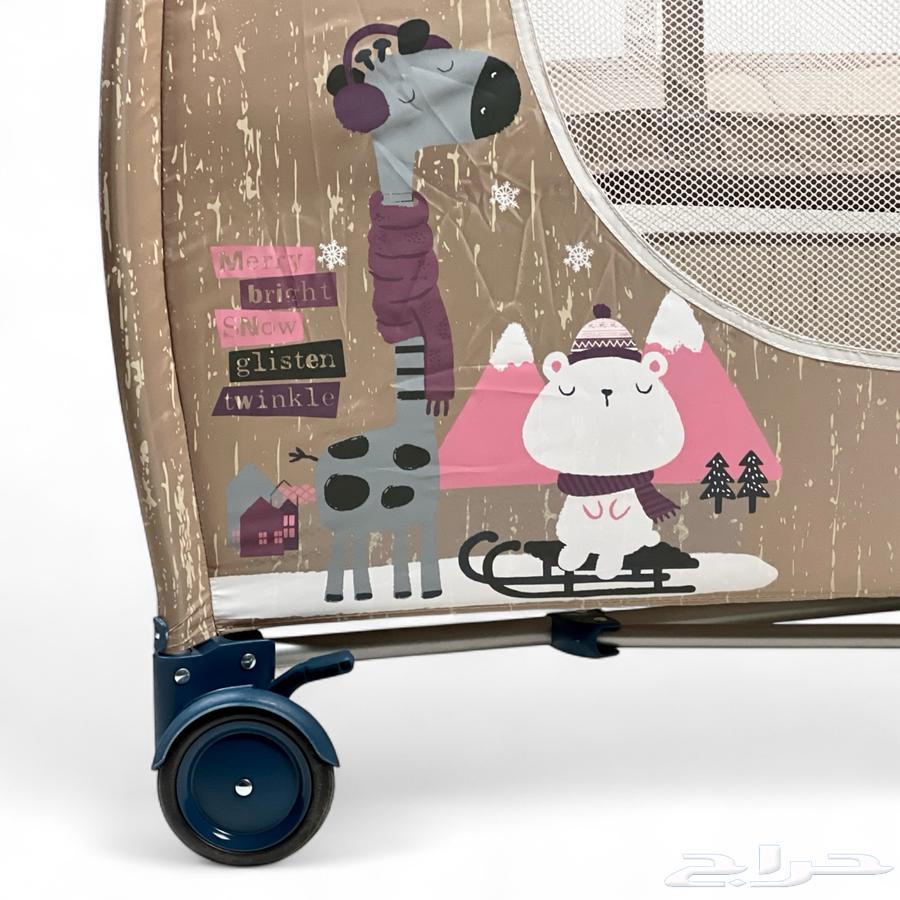 Crib with 2-in-1 Bed - Crib for newborns with uniquely designed toys64478898128001114