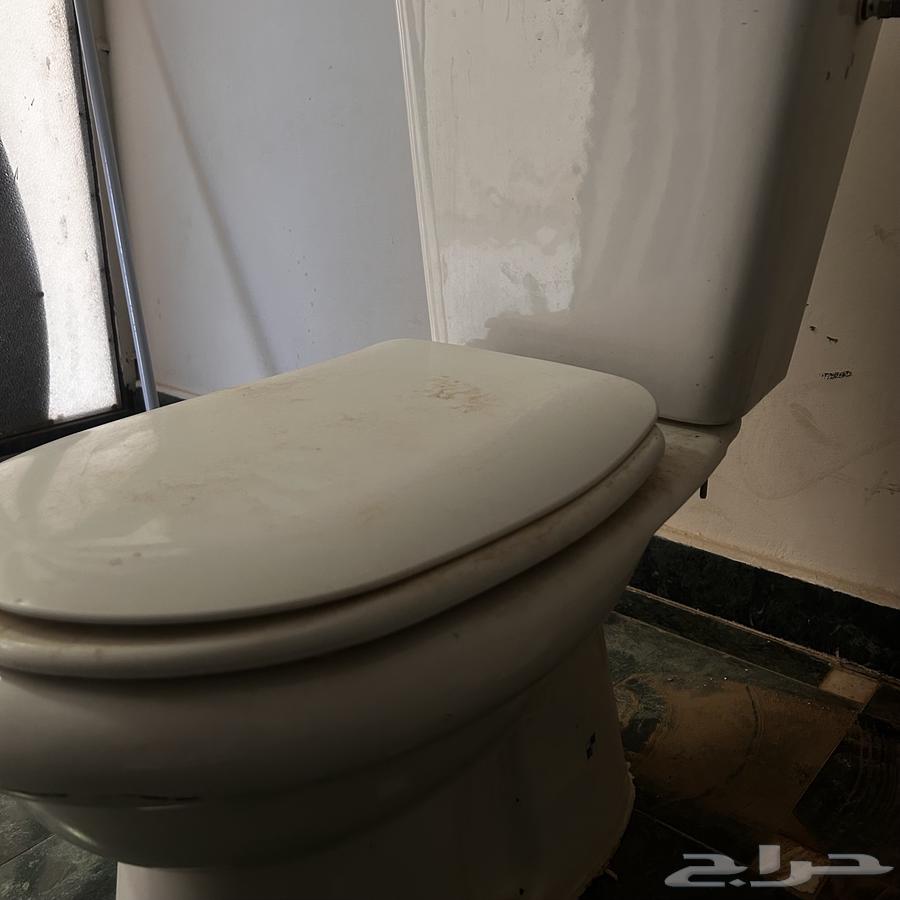 كراسي حمام للبيع نضيف إستخدام بسيط العدد 264476656893571111