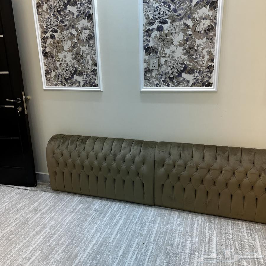 مساند وطاولة للبيع64474028078466112