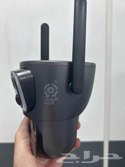 Solar-powered surveillance camera with internet chip64478306741634111