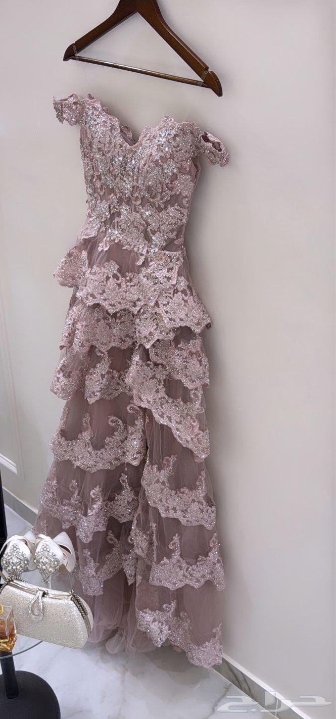 فستان للعروس و حفلات للبيع مقاس s ( تم البيع )64476866355843111