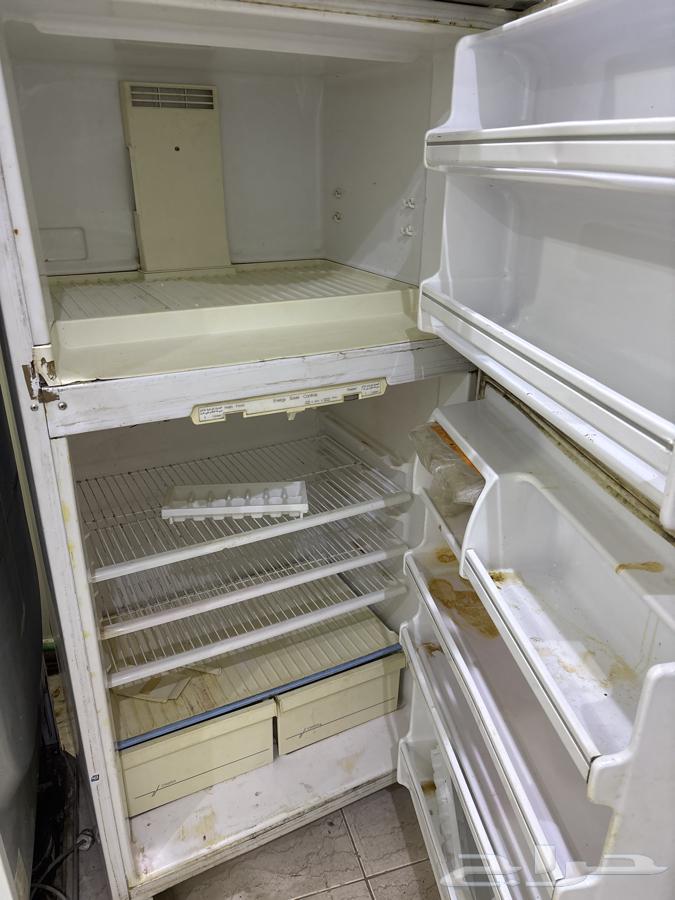 Two large refrigerators64476963066370112