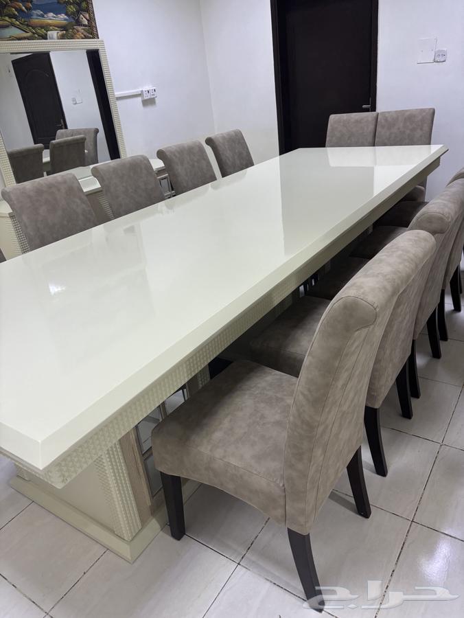 Dining table64478142053251114
