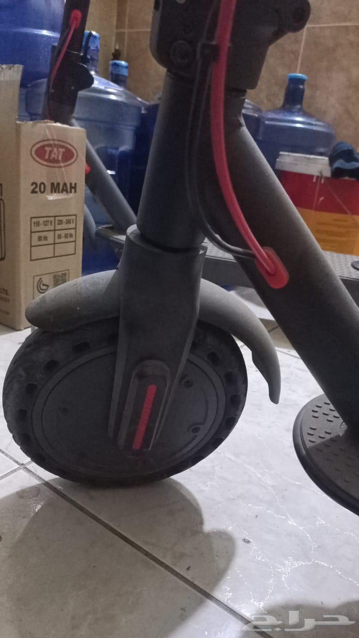 Used scooter in excellent condition64471979727107111