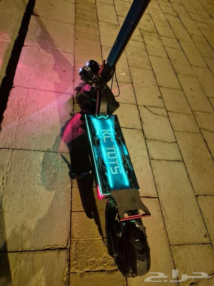 للبيع سكوتر بقوة4000واط64478745749123110