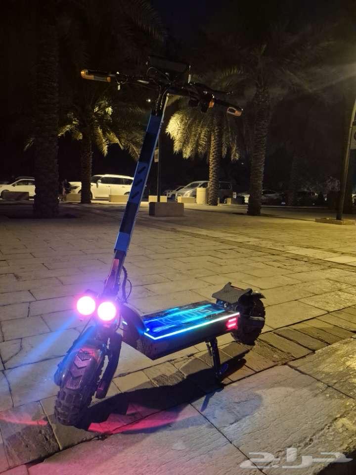 للبيع سكوتر بقوة4000واط64478745749123113