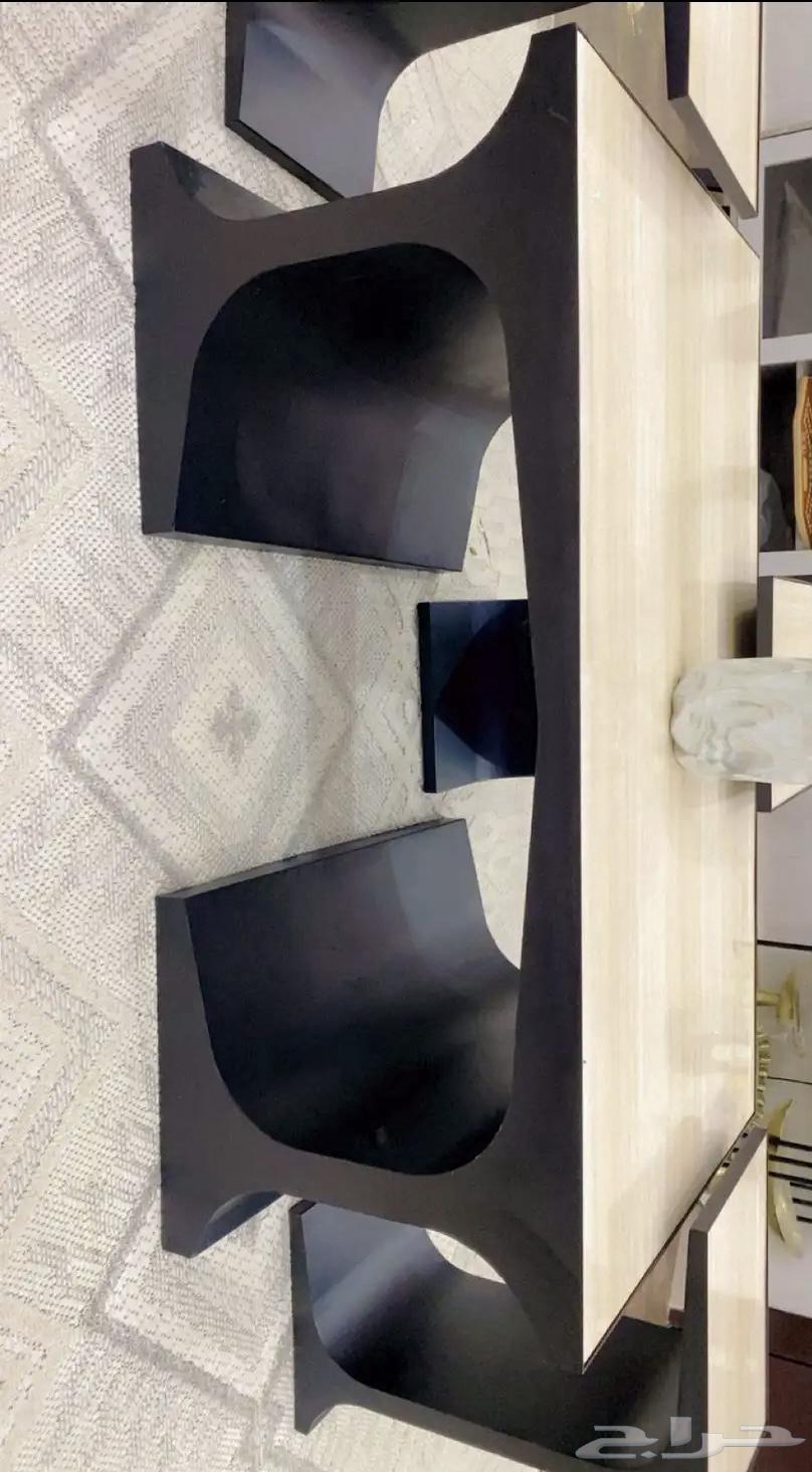 طاوله رئيسيه واربع خدمه64473121008771110