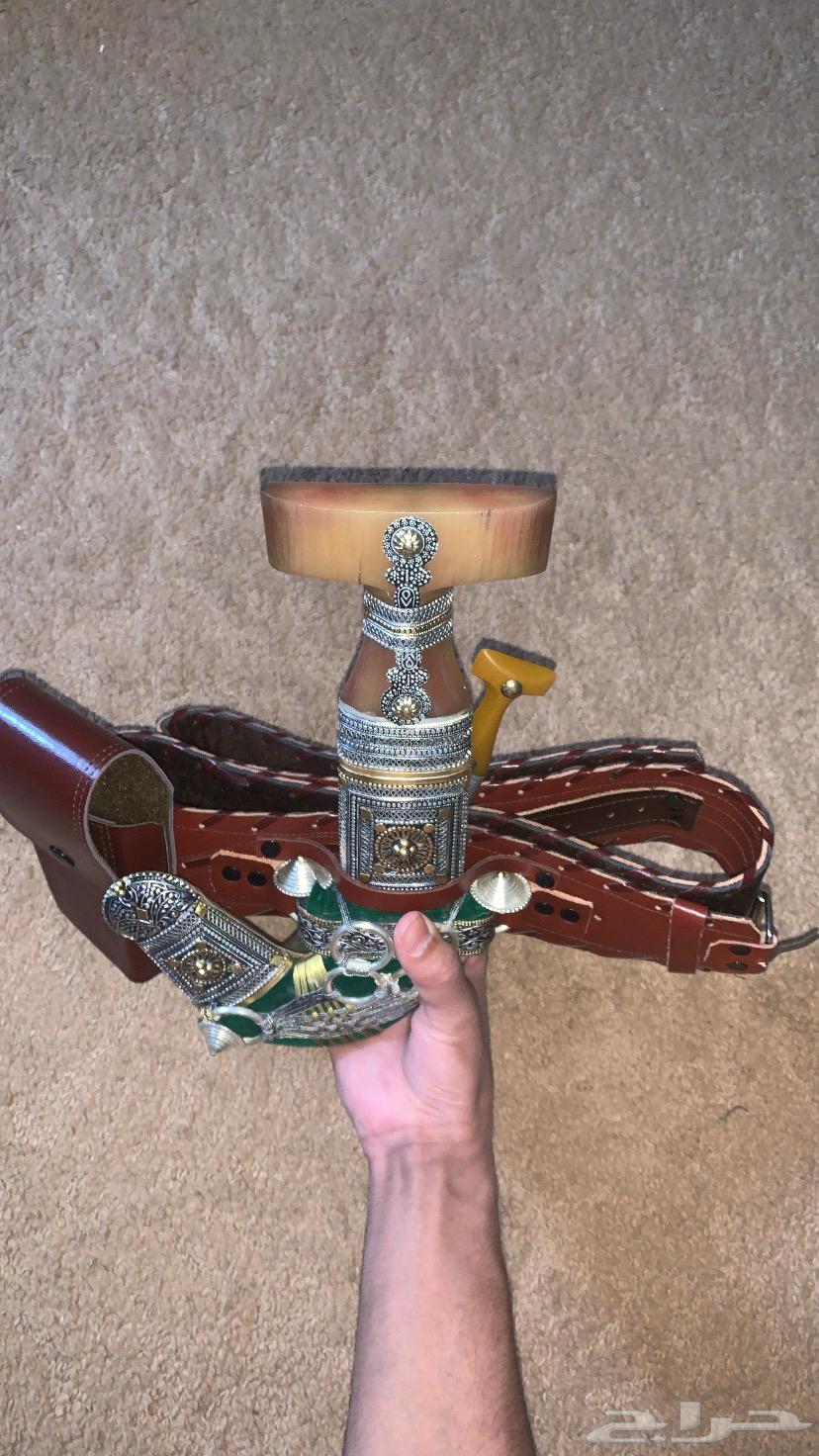 A reliable dagger with a condition on the virgins64477394391554110