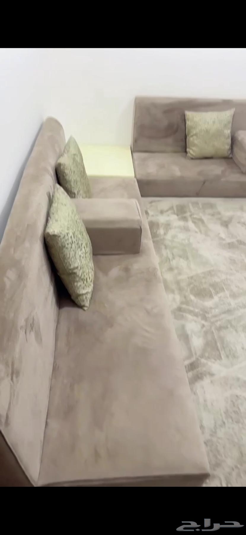 للبيع مجلس ارضي جلاية وسكوتر64478635785091111