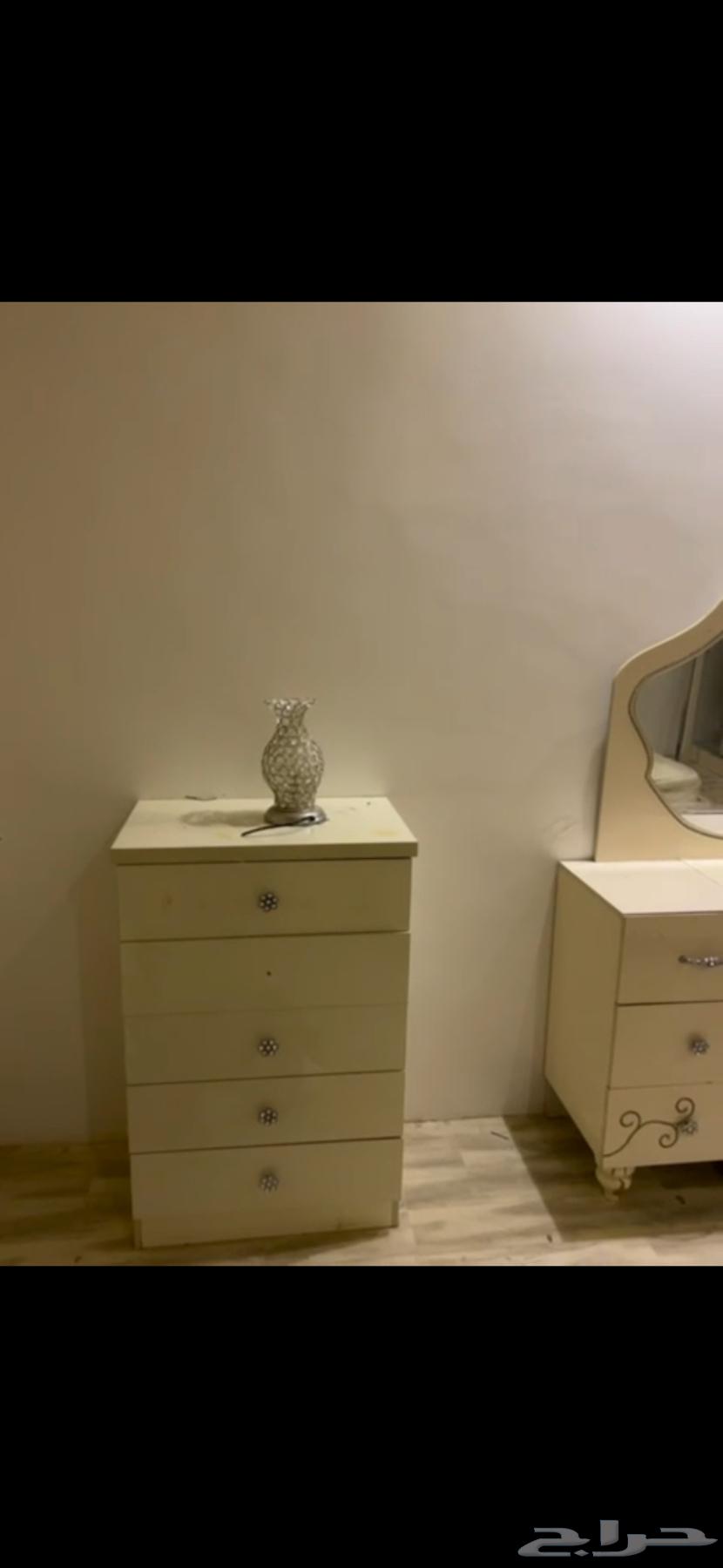 غرفه نوم و مطبخ البيع64472926391683111