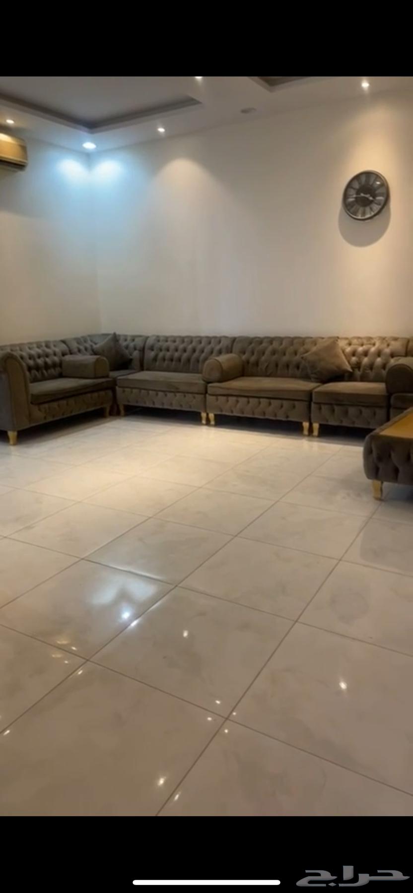 Used clean sofa, like new, length 5, width 364474416493057111