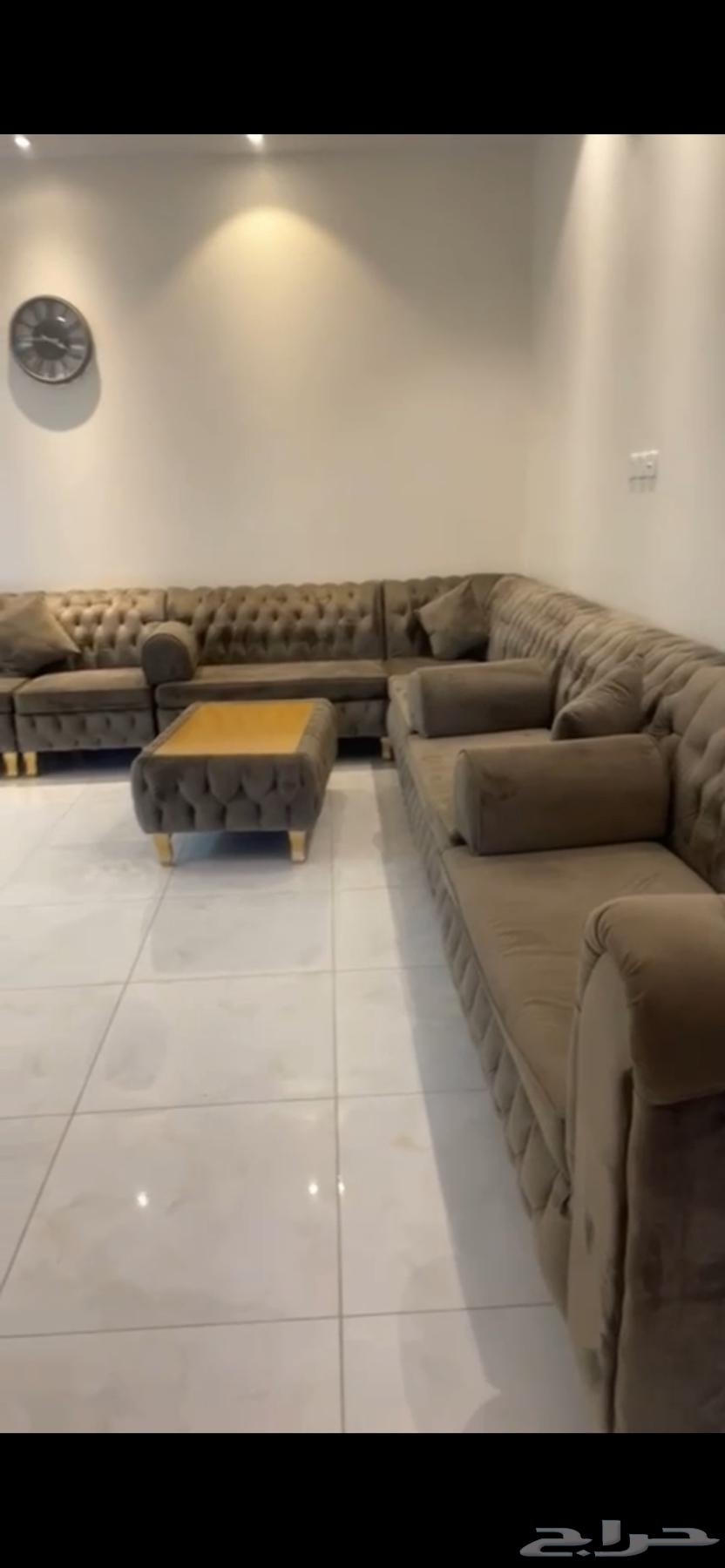 Used clean sofa, like new, length 5, width 364474416493057110