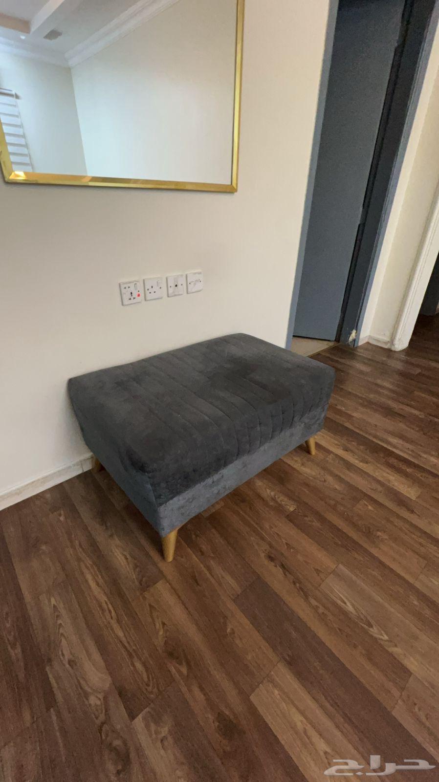 Sofa, rug, large table with service64472228352771111