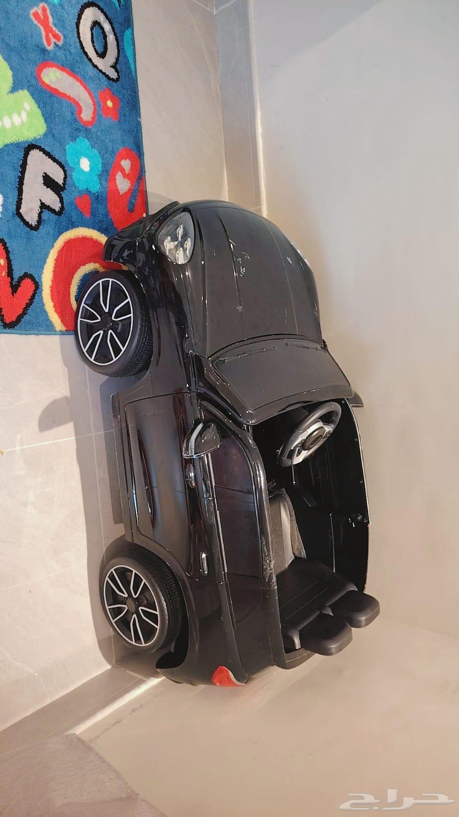 For sale for 350, no issues except the paint64475612136066110