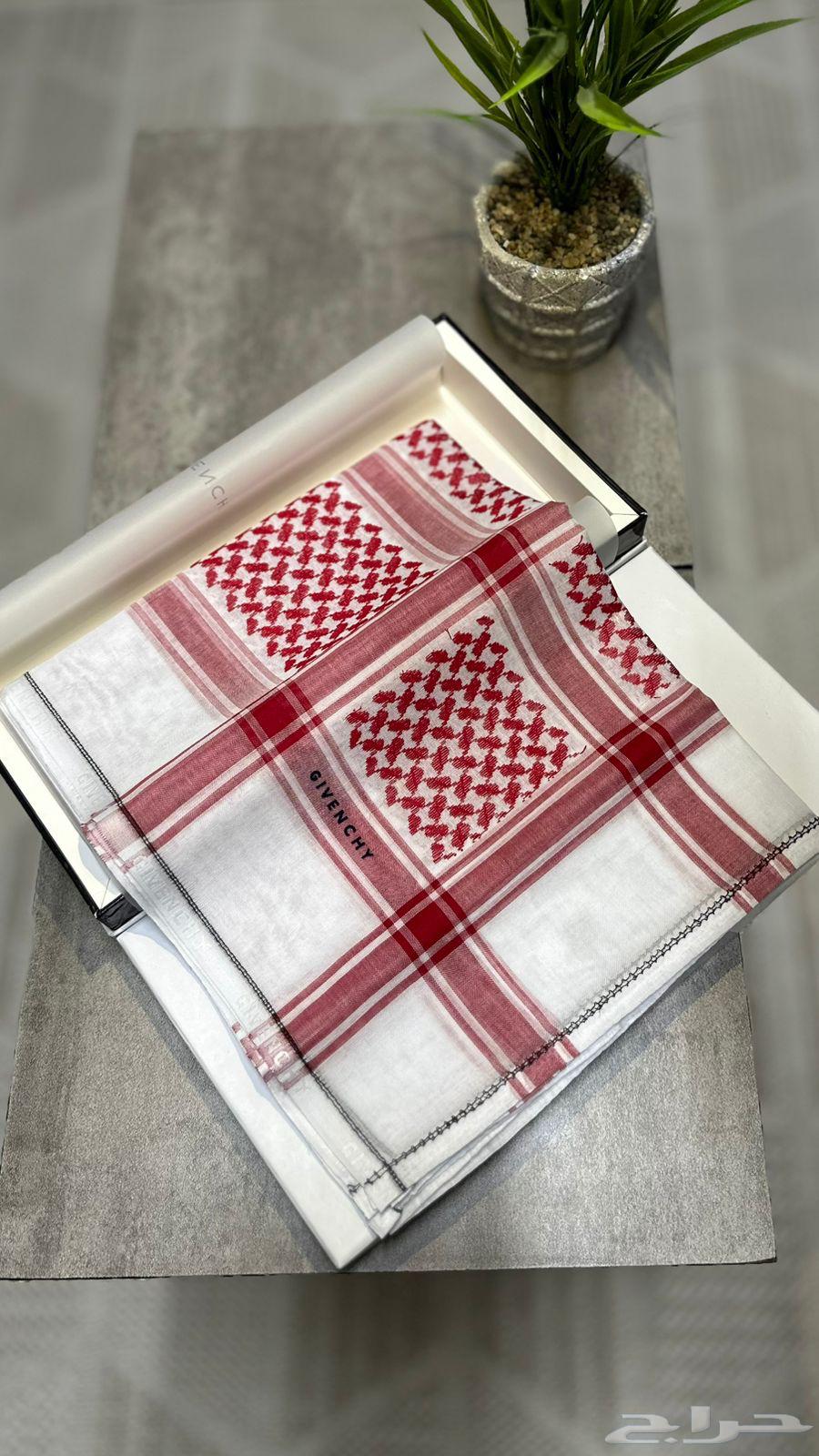 شماغ جيفنشي الاصلي صناعة انجليزية64476921338498112